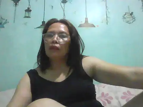 momshe2026 online show from 05/30/26, 08:06