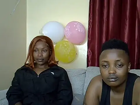 Snapshot of ebonyafriqueen1 chatting on 05/22/26, 05:40 ebonyafriqueen1 online show from 05/22/26, 05:40