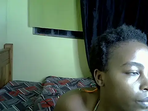 Prettieval online show from 05/20/26, 04:13