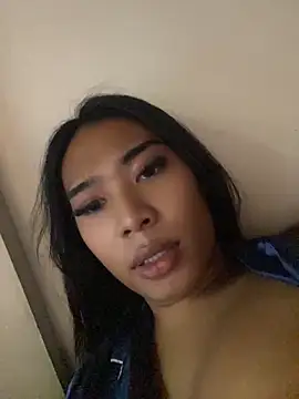 hugecock tamira online show from 06/13/26, 01:58