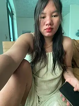 Snapshot of Suki-love chatting on 06/30/26, 04:02 Suki-love online show from 06/30/26, 04:02