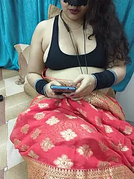 Snapshot of kavyabhabhi chatting on 06/17/26, 09:23 kavyabhabhi online show from 06/17/26, 09:23