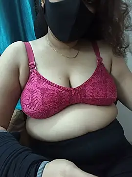 Snapshot of kavyabhabhi chatting on 06/19/26, 07:01 kavyabhabhi online show from 06/19/26, 07:01