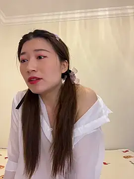 qiuqiu 018 online show from 05/24/26, 11:43
