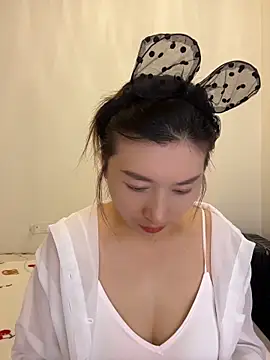 qiuqiu 018 online show from 05/26/26, 10:50