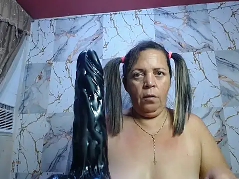 Snapshot of alina_maturee chatting on 06/01/26, 08:16 alina maturee online show from 06/01/26, 08:16