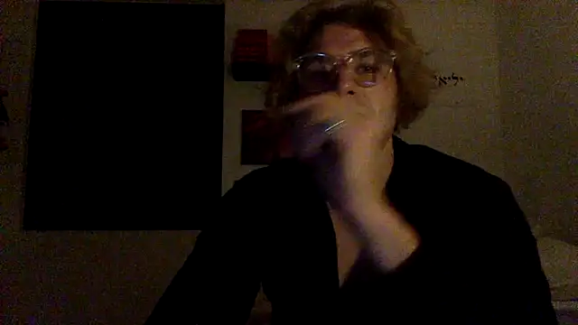 Snapshot of Sir_Jo chatting on 06/17/26, 10:10 Sir Jo online show from 06/17/26, 10:10