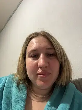 MarieHeartt online show from 05/27/26, 05:32