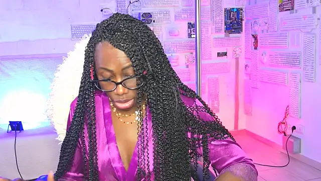 naomicampbi online show from 05/22/26, 08:42