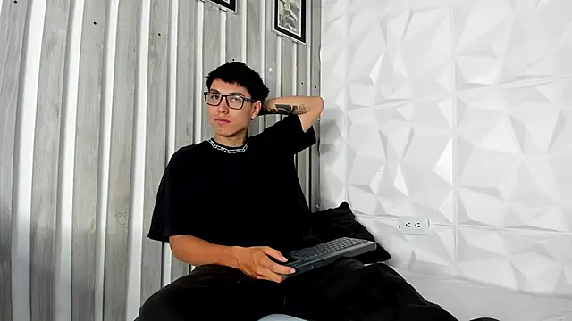 Dylanxscot online show from 05/23/26, 11:36