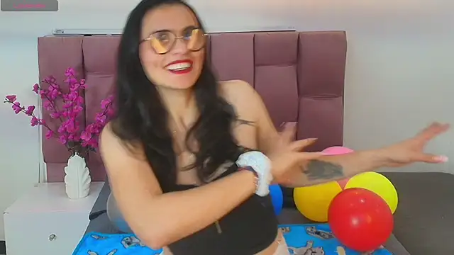 Snapshot of Afroditta_Rosse chatting on 05/29/26, 08:51 Afroditta Rosse online show from 05/29/26, 08:51