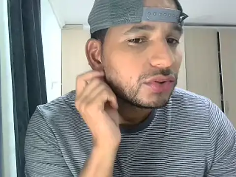 Snapshot of Bruno_vip chatting on 06/02/26, 12:01 Bruno vip online show from 06/02/26, 12:01
