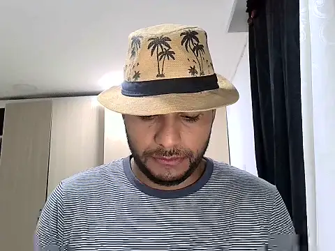 Snapshot of Bruno_vip chatting on 06/10/26, 12:00 Bruno vip online show from 06/10/26, 12:00