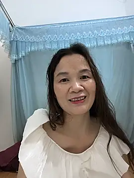 Snapshot of Lye_lovely chatting on 06/02/26, 12:40 Lye lovely online show from 06/02/26, 12:40