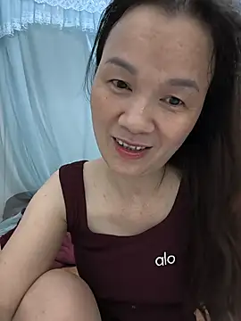 Snapshot of Lye_lovely chatting on 07/14/26, 02:01 Lye lovely online show from 07/14/26, 02:01