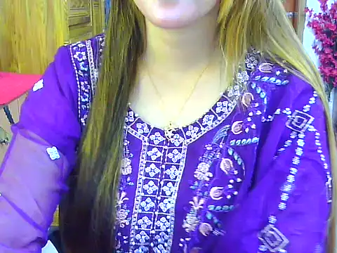 Snapshot of Adiba_Obu_20 chatting on 05/28/26, 11:40 Adiba Obu 20 online show from 05/28/26, 11:40