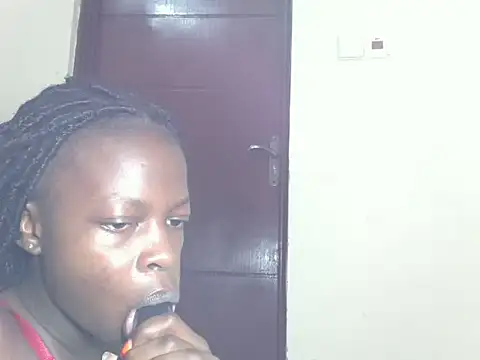 Snapshot of slim_sexy1 chatting on 07/04/26, 01:39 slim sexy1 online show from 07/04/26, 01:39