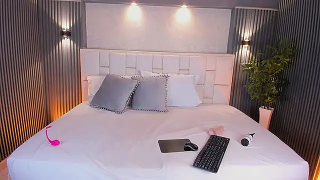 MadisonLema online show from 07/02/26, 04:18
