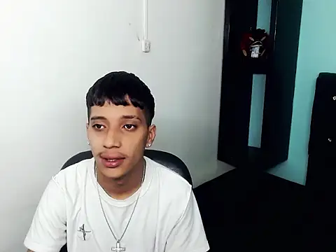 Snapshot of jl_brayan12 chatting on 07/11/26, 03:20 jl brayan12 online show from 07/11/26, 03:20