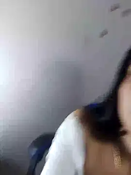 Snapshot of tamara_bloom20xx chatting on 05/27/26, 07:44 tamara bloom20xx online show from 05/27/26, 07:44