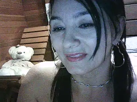 Snapshot of Anlly_garcia002 chatting on 05/30/26, 12:41 Anlly garcia002 online show from 05/30/26, 12:41