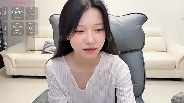 Snapshot of jiajia_girl chatting on 06/30/26, 01:56 jiajia girl online show from 06/30/26, 01:56