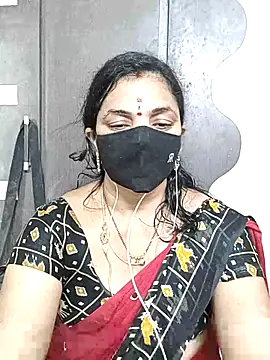 Snapshot of Leela_555 chatting on 06/22/26, 03:36 Leela 555 online show from 06/22/26, 03:36