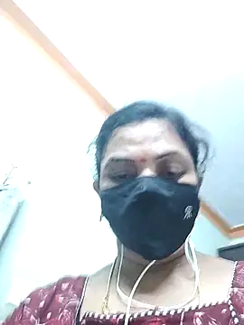 Snapshot of Leela_555 chatting on 06/28/26, 05:35 Leela 555 online show from 06/28/26, 05:35