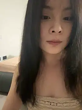 Snapshot of enen-123 chatting on 05/25/26, 11:27 enen-123 online show from 05/25/26, 11:27
