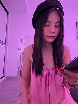 Snapshot of enen-123 chatting on 07/11/26, 04:15 enen-123 online show from 07/11/26, 04:15
