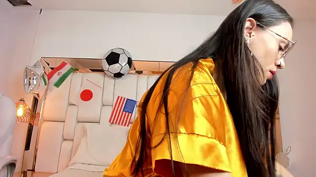 ValeryMontenegro online show from 06/26/26, 12:20