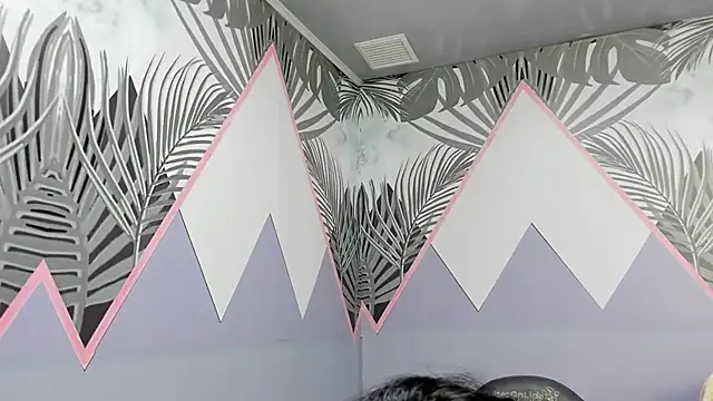 AuroraGreyy online show from 06/19/26, 11:25