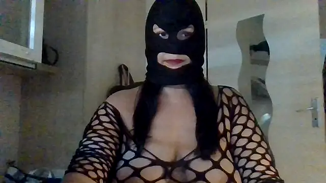 Snapshot of lacagoulerchaude chatting on 06/09/26, 06:08 lacagoulerchaude online show from 06/09/26, 06:08