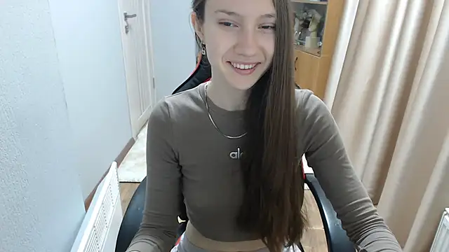 Snapshot of DollAshley chatting on 06/01/26, 08:05 DollAshley online show from 06/01/26, 08:05