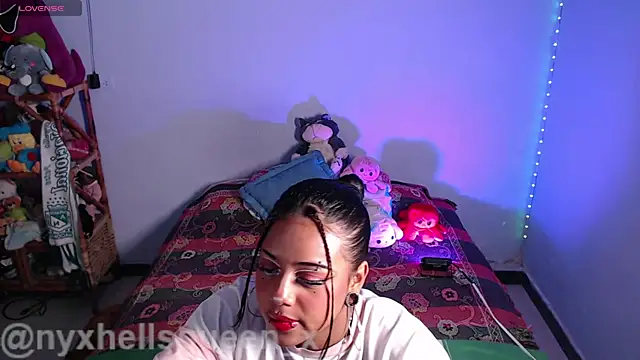 nyxhellsqueen x online show from 07/02/26, 11:44