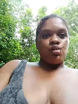 Aliixx09 online show from 05/25/26, 11:00