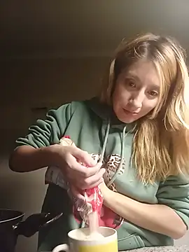 Lili Valkova online show from 06/01/26, 12:56
