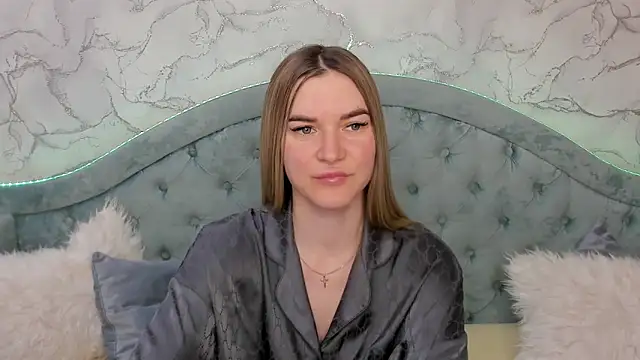 Snapshot of RoxyReignn chatting on 06/06/26, 11:31 RoxyReignn online show from 06/06/26, 11:31