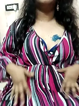 roopa   online show from 06/06/26, 12:16