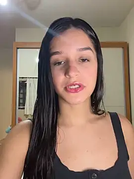 Snapshot of julhya_duarte chatting on 05/27/26, 03:53 julhya duarte online show from 05/27/26, 03:53