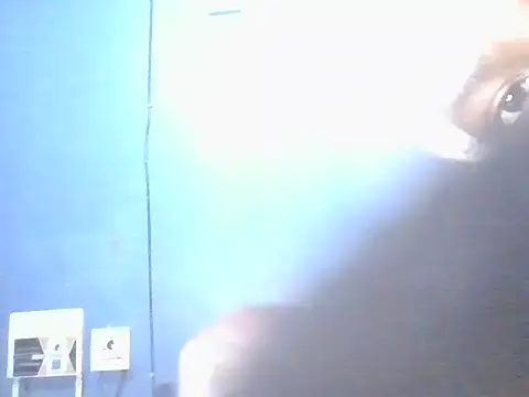 Snapshot of Petite-divaa chatting on 05/31/26, 05:53 Petite-divaa online show from 05/31/26, 05:53
