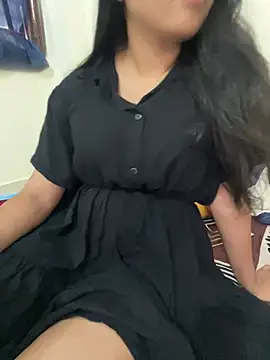 Snapshot of Aalya_B chatting on 07/04/26, 09:04 Aalya B online show from 07/04/26, 09:04