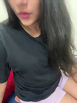 Snapshot of Aalya_B chatting on 07/28/26, 05:23 Aalya B online show from 07/28/26, 05:23