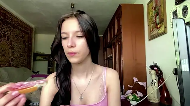 Snapshot of NeryLaffitte chatting on 05/27/26, 08:22 NeryLaffitte online show from 05/27/26, 08:22