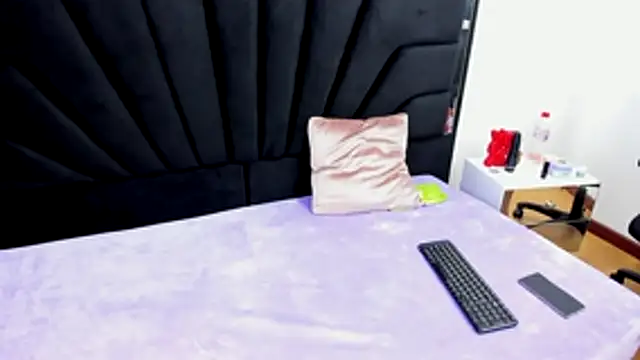 SweetVenomMilf online show from 06/27/26, 06:57