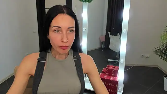 BouncySweety online show from 12/14/24, 06:52