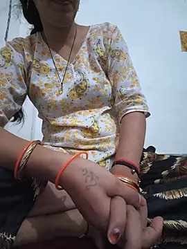 Snapshot of Neha-ji chatting on 05/31/26, 06:21 Neha-ji online show from 05/31/26, 06:21