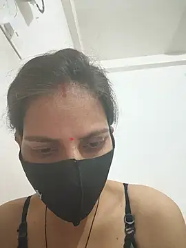 Snapshot of Neha-ji chatting on 06/01/26, 06:20 Neha-ji online show from 06/01/26, 06:20