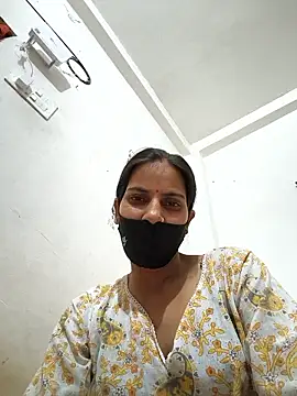 Snapshot of Neha-ji chatting on 06/22/26, 04:37 Neha-ji online show from 06/22/26, 04:37