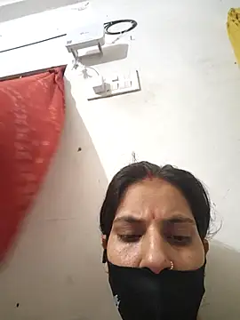 Snapshot of Neha-ji chatting on 07/05/26, 06:48 Neha-ji online show from 07/05/26, 06:48